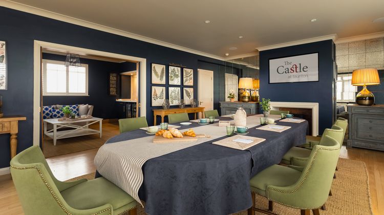 Castle Hotel Meeting