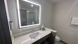 Holiday Inn Express & Suites Tomah Room
