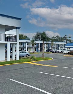 Scottish Inn