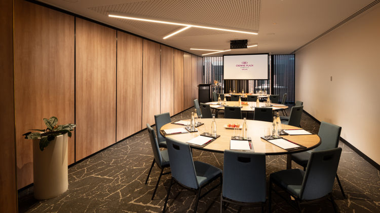 Crowne Plaza Adelaide Meeting