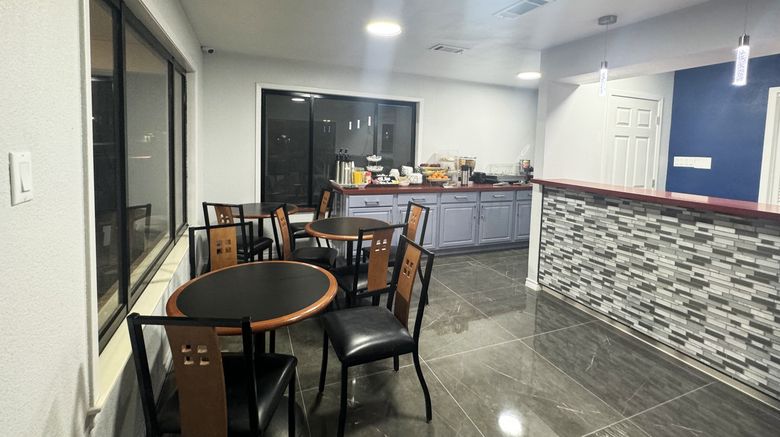 <b>Xecutive Inn and Suites Restaurant</b>. Images powered by <a href="https://www.leonardoworldwide.com/" title="Leonardo Worldwide" target="_blank">Leonardo</a>.