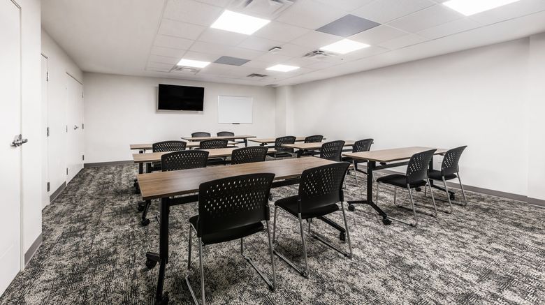 <b>Staybridge Suites Dawson Creek Meeting</b>. Images powered by <a href="https://www.leonardoworldwide.com/" title="Leonardo Worldwide" target="_blank">Leonardo</a>.