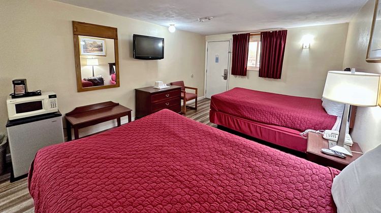 Red Carpet Inn Pulaski Room