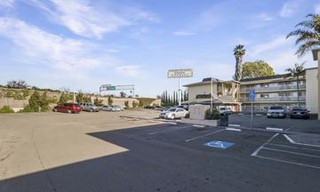 Heritage Inn