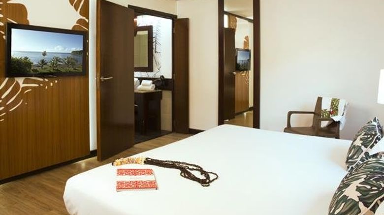 <b>The Tahiti Pearl Beach Resort Suite</b>. Images powered by <a href="https://www.leonardoworldwide.com/" title="Leonardo Worldwide" target="_blank">Leonardo</a>.