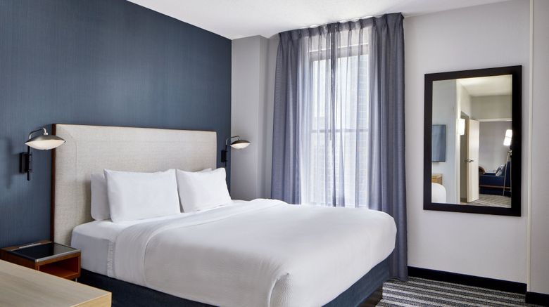 <b>Courtyard by Marriott Nashville Downtown Suite</b>. Images powered by <a href="https://www.leonardoworldwide.com/" title="Leonardo Worldwide" target="_blank">Leonardo</a>.