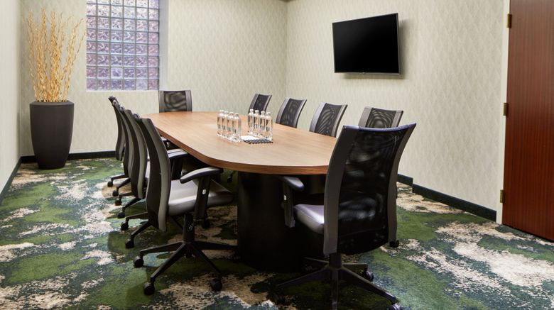 <b>Courtyard by Marriott Nashville Downtown Meeting</b>. Images powered by <a href="https://www.leonardoworldwide.com/" title="Leonardo Worldwide" target="_blank">Leonardo</a>.
