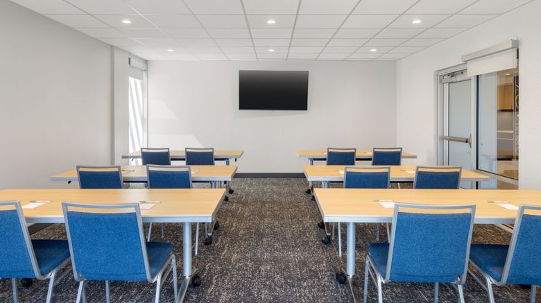 <b>TownePlace Suites Geneva at Spire Meeting</b>. Images powered by <a href="https://www.leonardoworldwide.com/" title="Leonardo Worldwide" target="_blank">Leonardo</a>.