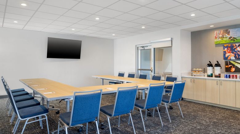 <b>TownePlace Suites Geneva at Spire Meeting</b>. Images powered by <a href="https://www.leonardoworldwide.com/" title="Leonardo Worldwide" target="_blank">Leonardo</a>.