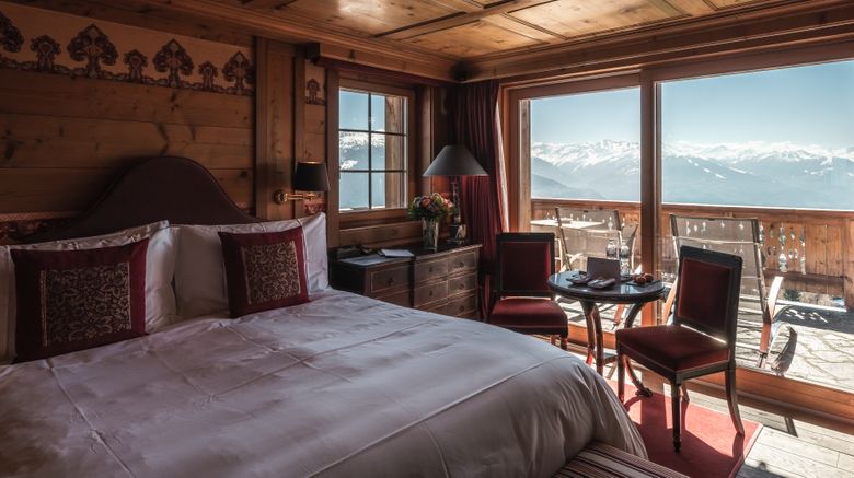<b>LeCrans Hotel and Spa Room</b>. Images powered by <a href="https://www.leonardoworldwide.com/" title="Leonardo Worldwide" target="_blank">Leonardo</a>.