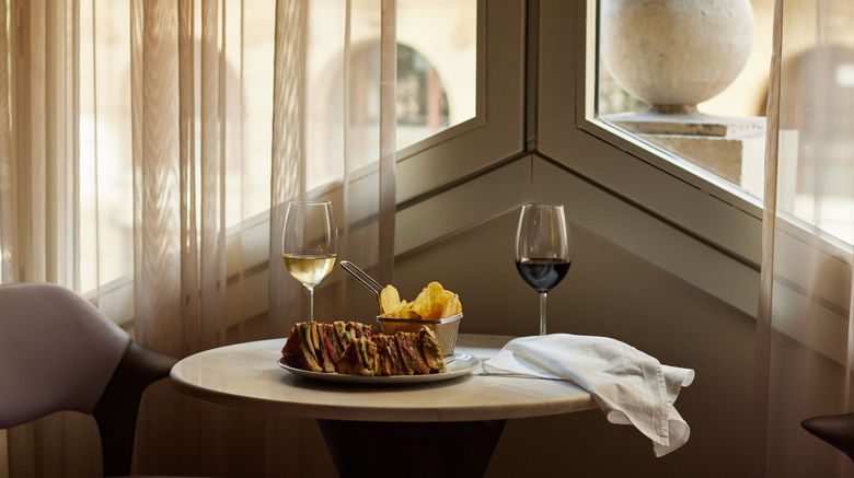 <b>Grand Hotel Central Restaurant</b>. Images powered by <a href="https://www.leonardoworldwide.com/" title="Leonardo Worldwide" target="_blank">Leonardo</a>.