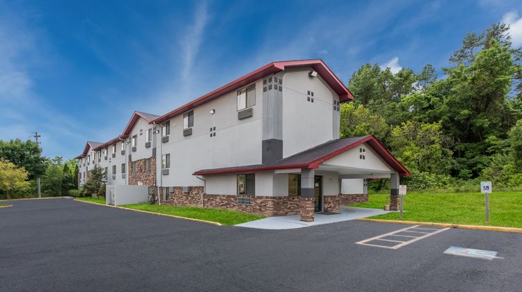 Red Roof Inn Mansfield Exterior