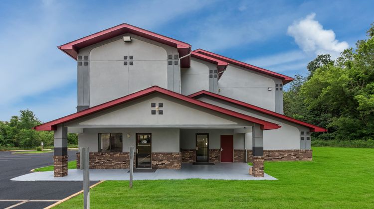Red Roof Inn Mansfield Exterior