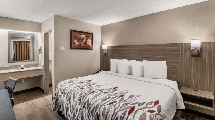 Red Roof Inn Enfield Room