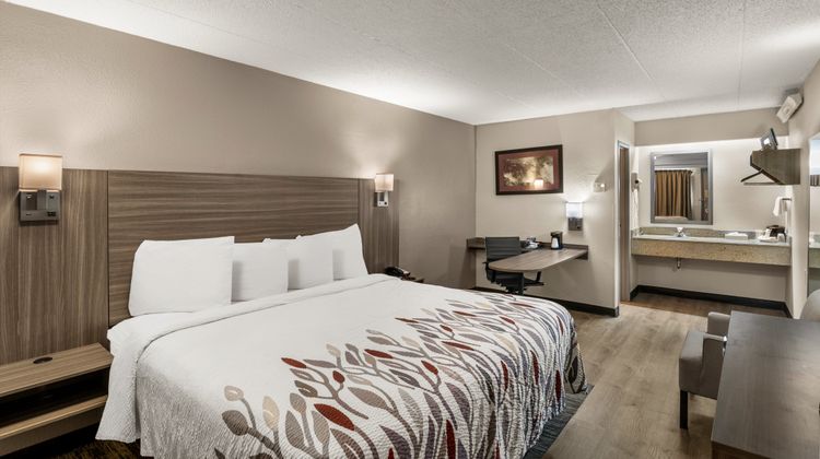 Red Roof Inn Enfield Room