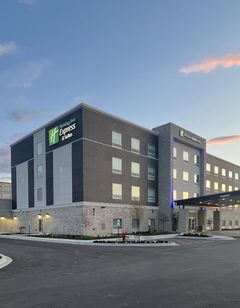 Holiday Inn Express & Suites Chicago