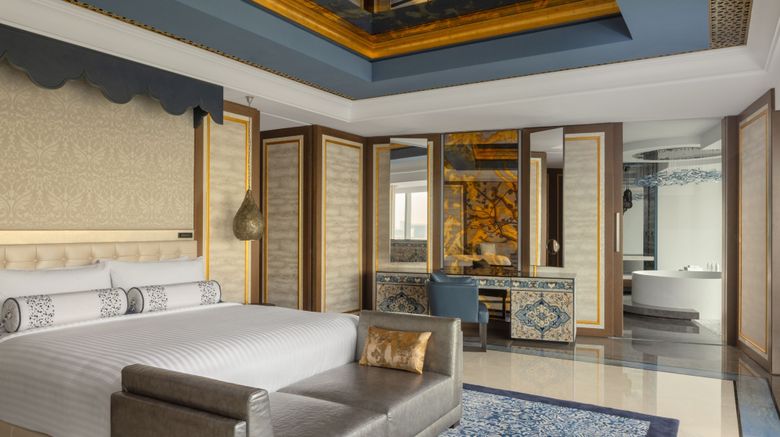 <b>Marriott Marquis Dubai Suite</b>. Images powered by <a href="https://www.leonardoworldwide.com/" title="Leonardo Worldwide" target="_blank">Leonardo</a>.