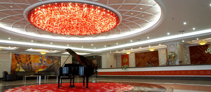 Yuns Paradise Hotel Lobby