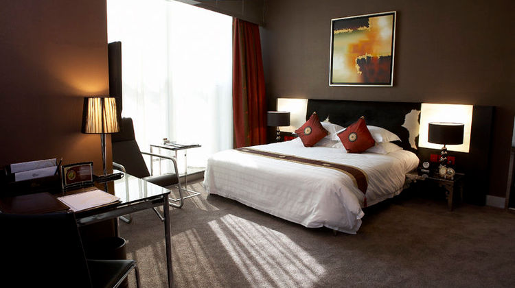 Yuns Paradise Hotel Room