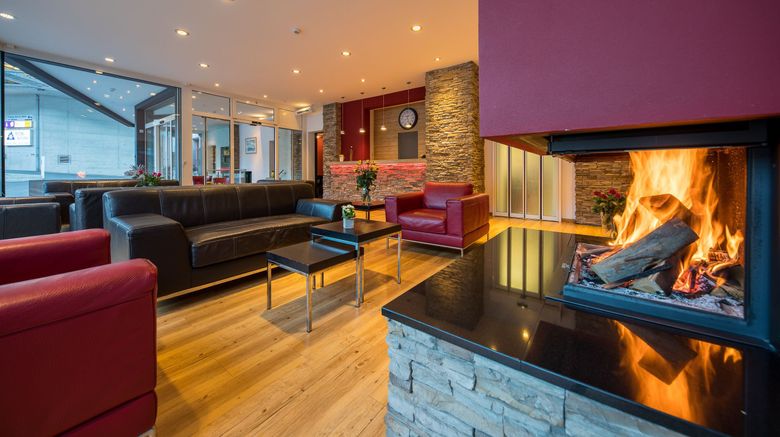 <b>Hotel Blattnerhof Lobby</b>. Images powered by <a href="https://www.leonardoworldwide.com/" title="Leonardo Worldwide" target="_blank">Leonardo</a>.