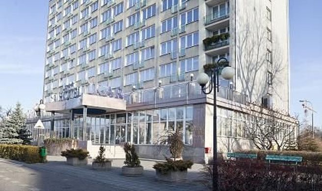 Ikar Hotel Exterior