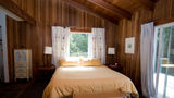 The Andiron Seaside Inn & Cabins Room