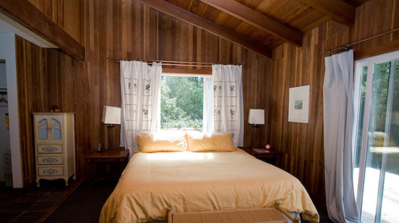 <b>The Andiron Seaside Inn & Cabins Room</b>. Images powered by <a href="https://www.leonardoworldwide.com/" title="Leonardo Worldwide" target="_blank">Leonardo</a>.