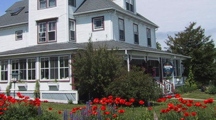 Harbourview Inn Exterior