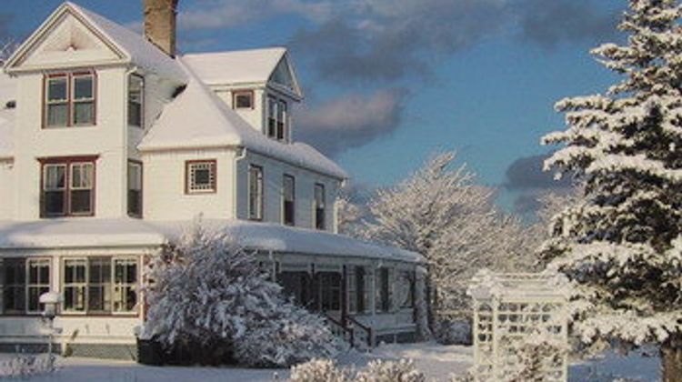 Harbourview Inn Exterior