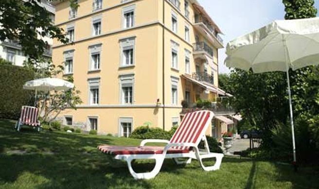 Elite Hotel Exterior