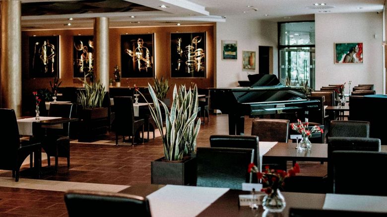 <b>Ruben Hotel Restaurant</b>. Images powered by <a href="https://www.leonardoworldwide.com/" title="Leonardo Worldwide" target="_blank">Leonardo</a>.
