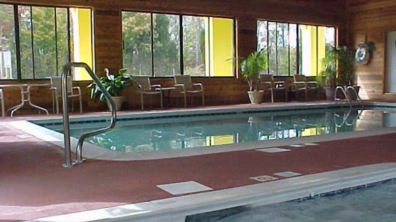 <b>Golden Manor Inn & Suites Pool</b>. Images powered by <a href="https://www.leonardoworldwide.com/" title="Leonardo Worldwide" target="_blank">Leonardo</a>.