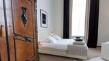 <b>Suitehotel Pincoffs Room</b>. Images powered by <a href="https://www.leonardoworldwide.com/" title="Leonardo Worldwide" target="_blank">Leonardo</a>.
