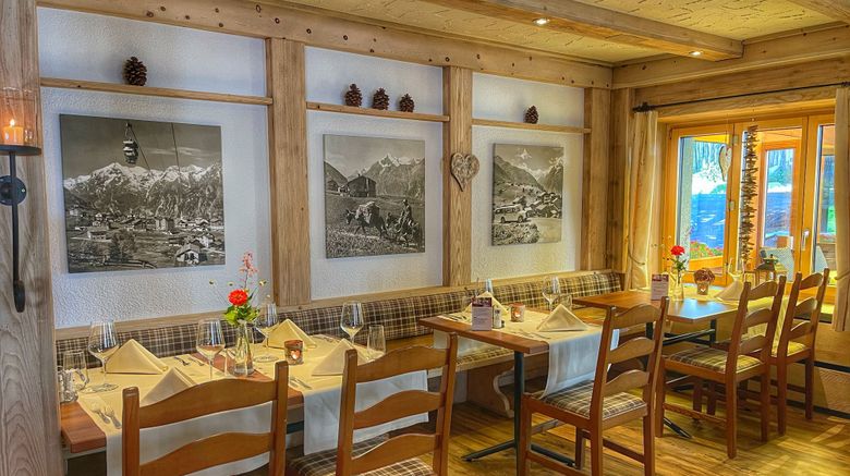 <b>Hotel Hannigalp Restaurant</b>. Images powered by <a href="https://www.leonardoworldwide.com/" title="Leonardo Worldwide" target="_blank">Leonardo</a>.