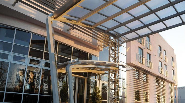 Hotel 3 Trio Exterior