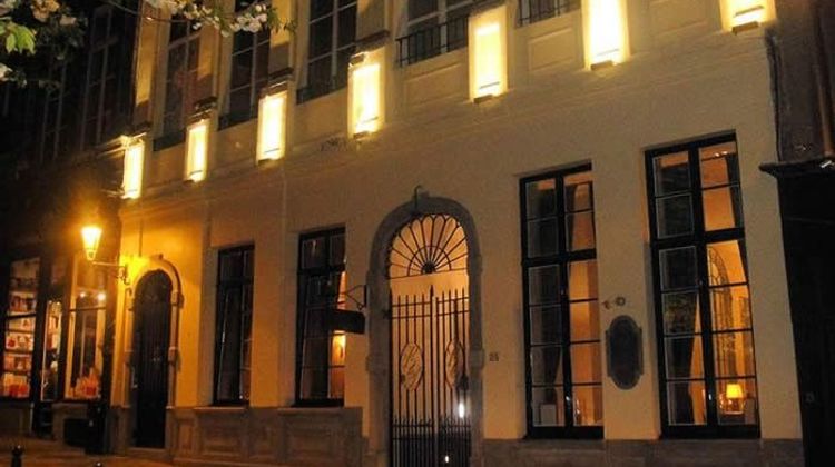 Le Dixseptieme Exterior