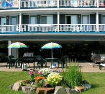 Grand Beach Inn Exterior