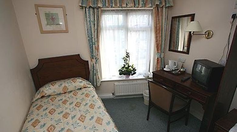 <b>Warren Lodge Room</b>. Images powered by <a href="https://www.leonardoworldwide.com/" title="Leonardo Worldwide" target="_blank">Leonardo</a>.