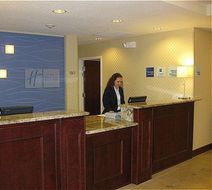 Holiday Inn Express Hotel & Suites Lobby