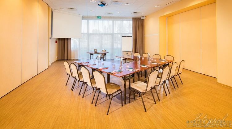 Hotel Victor Pruszkow by DeSilva Meeting