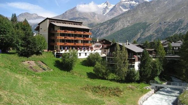 Hotel Bristol Exterior
