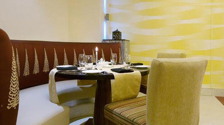 Vivanta Vijayawada, MG Road Restaurant