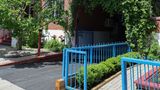 ByWard Blue Inn Exterior