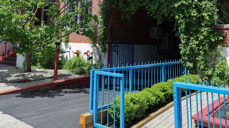 <b>ByWard Blue Inn Exterior</b>. Images powered by <a href="https://www.leonardoworldwide.com/" title="Leonardo Worldwide" target="_blank">Leonardo</a>.