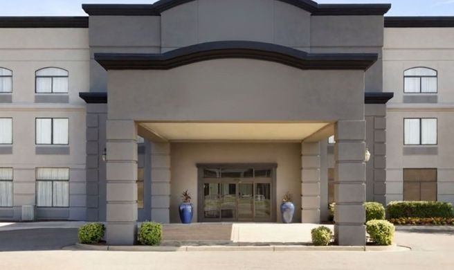 Townhome Inn & Suites Cordova Exterior