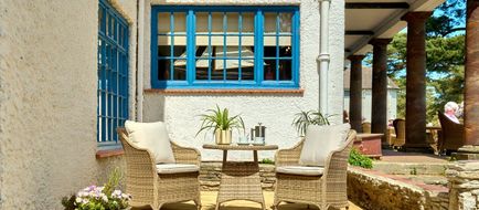 Knoll House Hotel Exterior