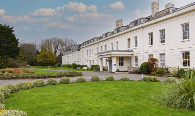 Avisford Park Hotel Exterior