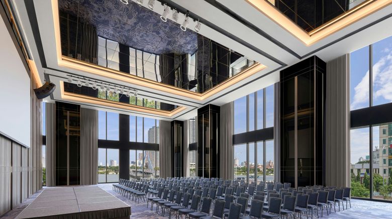 <b>Courtyard by Marriott Danang Han River Meeting</b>. Images powered by <a href="https://www.leonardoworldwide.com/" title="Leonardo Worldwide" target="_blank">Leonardo</a>.