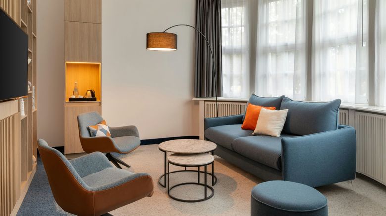 <b>Courtyard by Marriott Bremen Room</b>. Images powered by <a href="https://www.leonardoworldwide.com/" title="Leonardo Worldwide" target="_blank">Leonardo</a>.