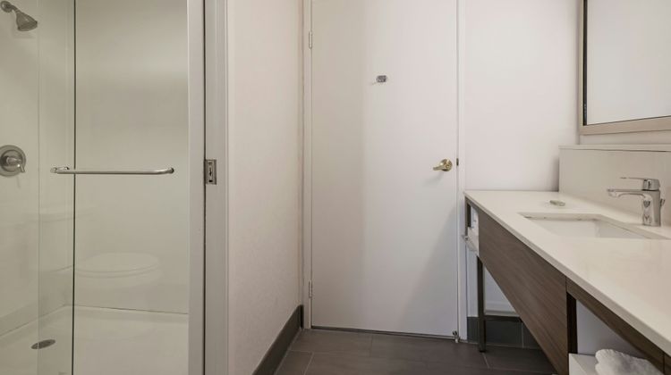 City Express Santa Ana OC Airport Room